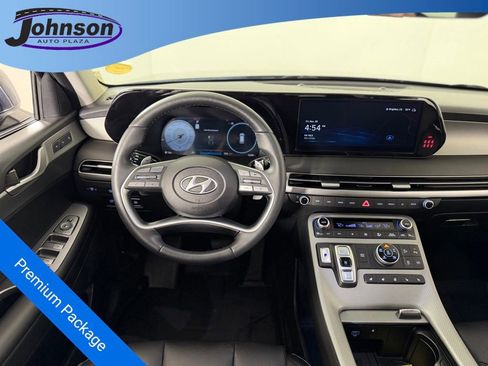 Used 2024 Hyundai Palisade SEL image 15