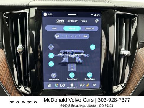 Certified 2023 Volvo XC60 B5 Ultimate w/ Climate Package AWD/4WD image 19
