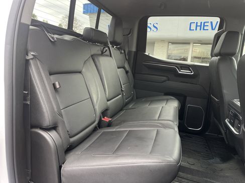 Certified 2022 GMC Sierra 1500 SLT image 11