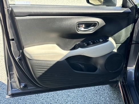 Certified 2026 Honda HR-V EX-L image 15