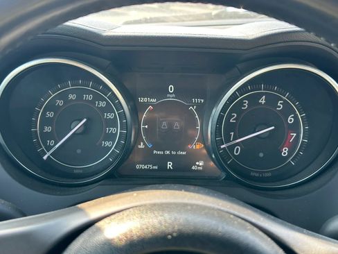 Used 2016 Jaguar F-TYPE Convertible RWD image 35