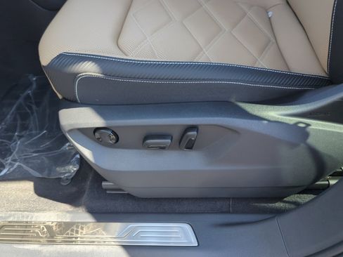 New 2026 Volkswagen Atlas Cross Sport SE image 14