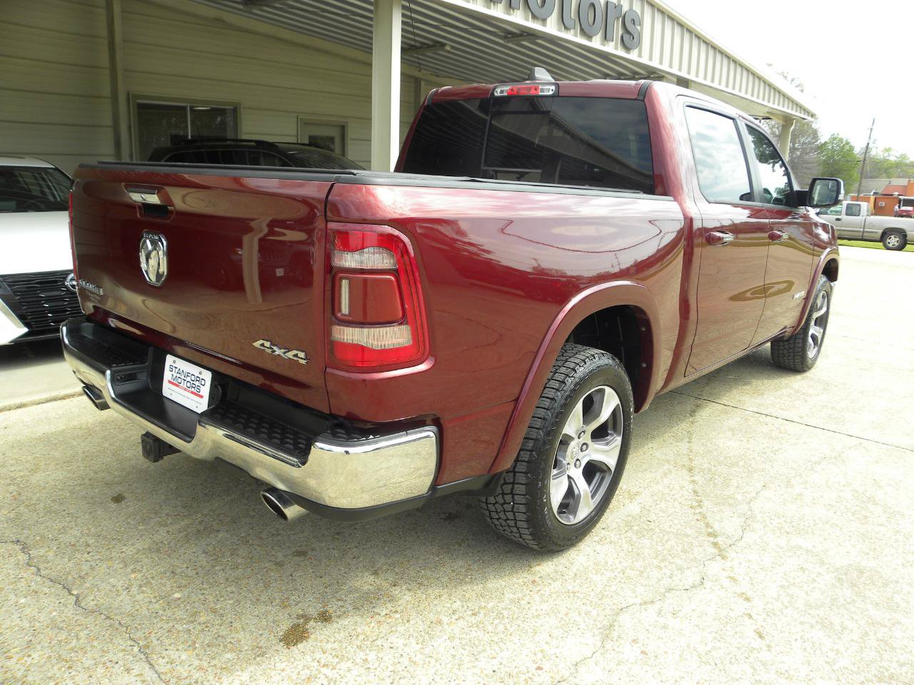 Used 2022 RAM 1500 Laramie AWD/4WD image 9