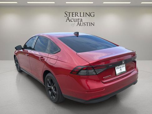 Used 2025 Honda Accord SE image 7