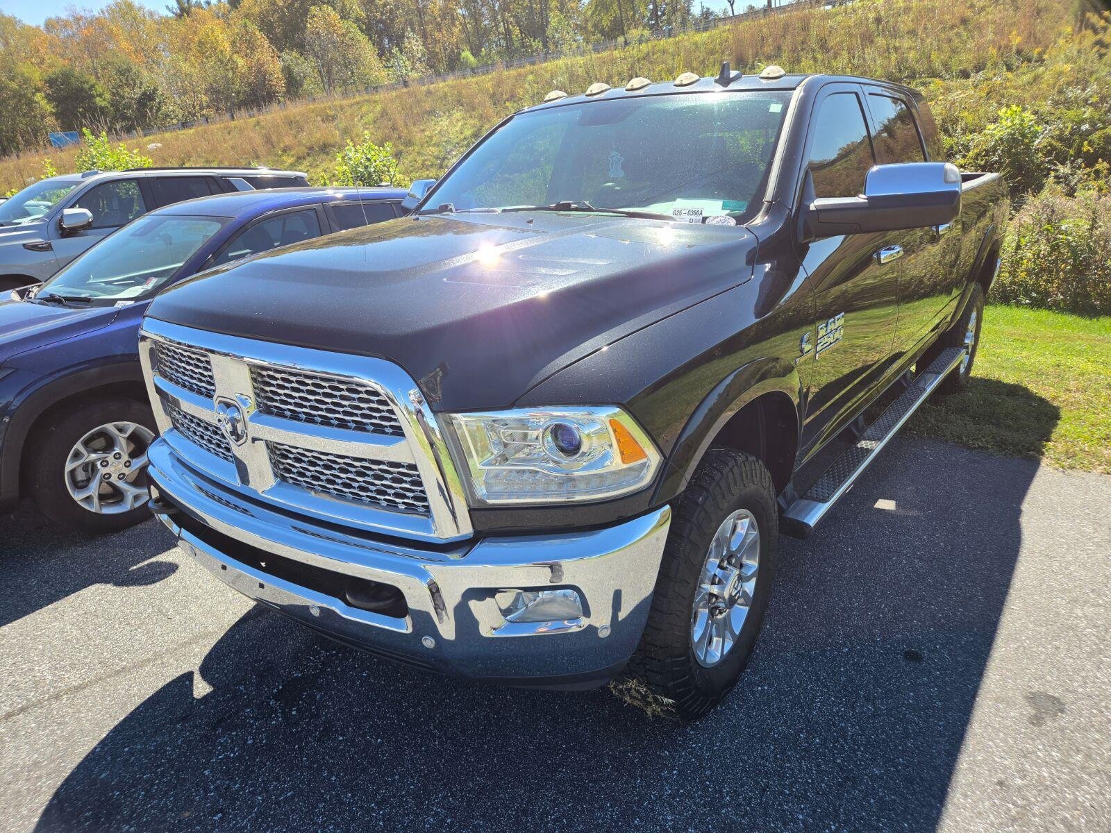 Used 2017 RAM 2500 Laramie AWD/4WD image 3