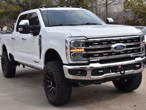 Used 2024 Ford F250 King Ranch w/ Chrome Package image 4