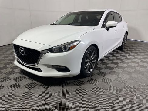 Used 2018 MAZDA MAZDA3 Touring FWD image 4