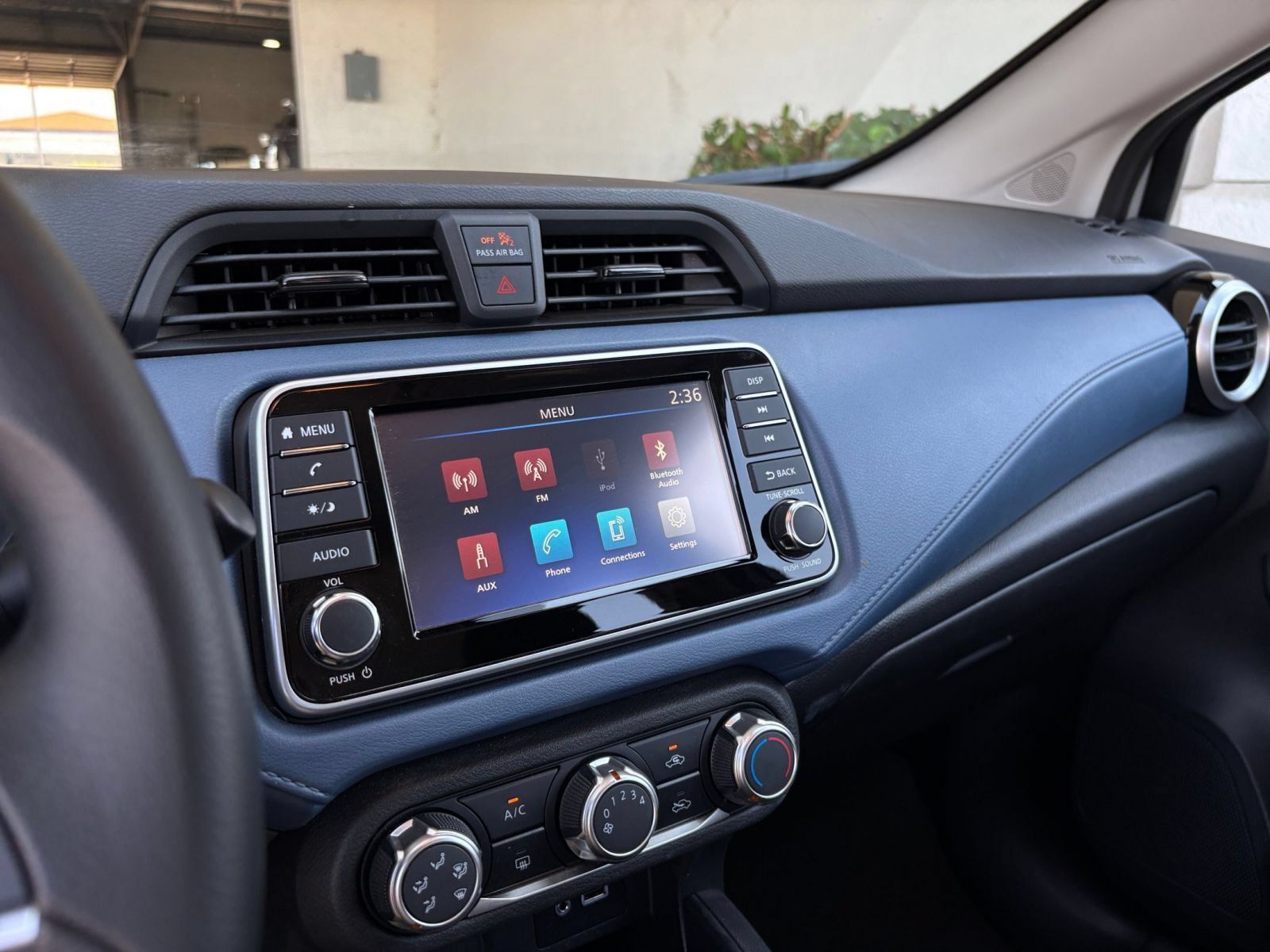 Used 2025 Nissan Versa SV FWD image 19