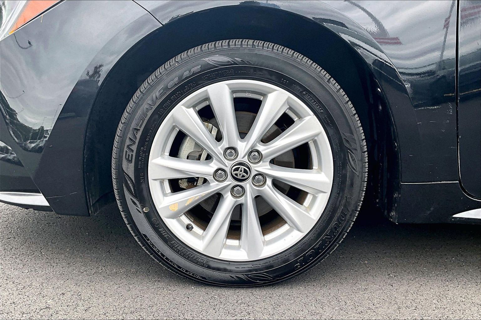 Used 2026 Toyota Corolla LE w/ LE Premium Package FWD image 9