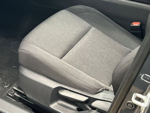 Used 2025 Toyota Camry LE image 11