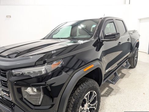 Used 2024 GMC Canyon AT4 w/ Technology Package AWD/4WD image 7