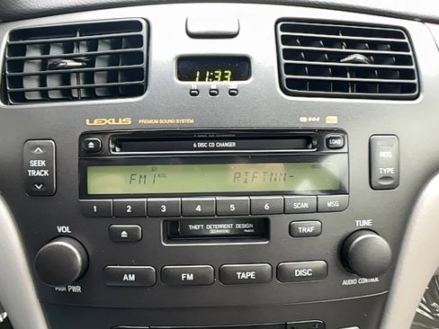 Used 2003 Lexus ES 330 image 9