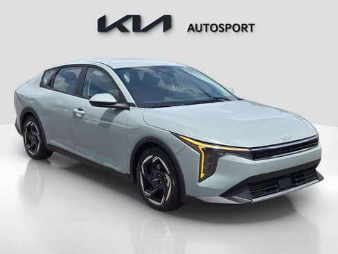 New 2025 Kia K4 EX image 3