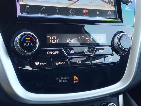 Used 2018 Nissan Murano SL w/ Moonroof Package image 26