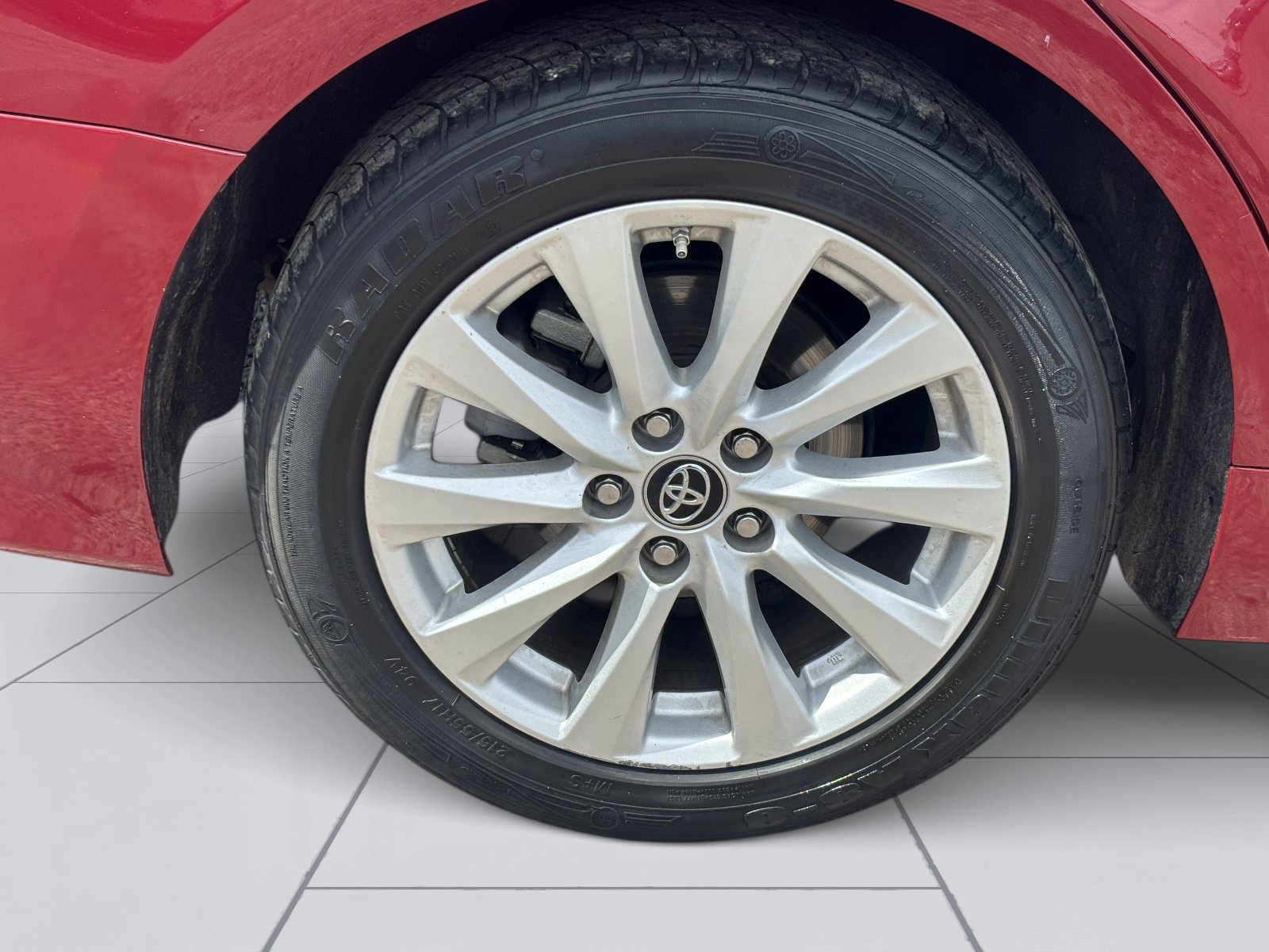 Used 2019 Toyota Camry LE w/ Carpet Mat Package FWD image 9