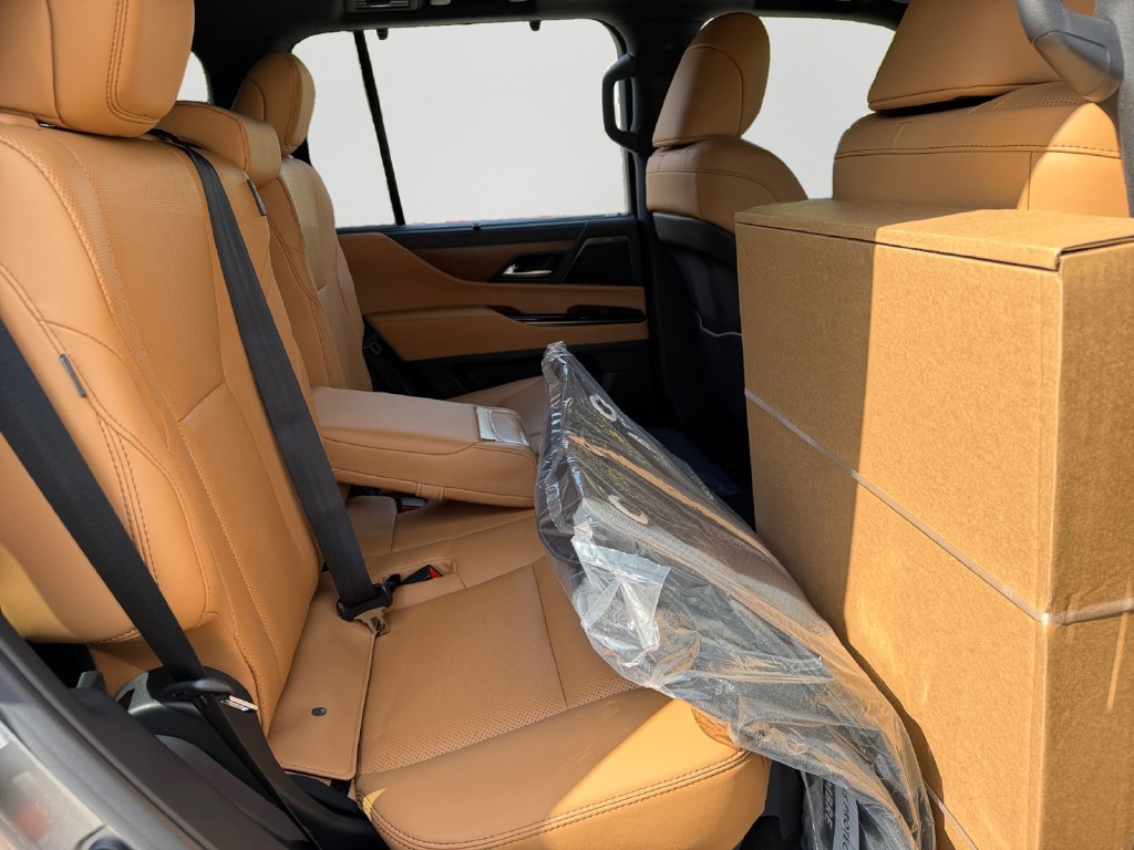 New 2026 Lexus LX 700h Luxury AWD/4WD image 8