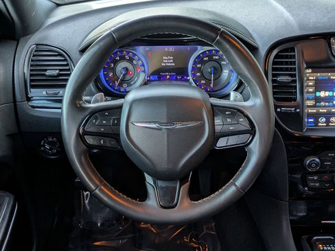 Used 2023 Chrysler 300 S image 13