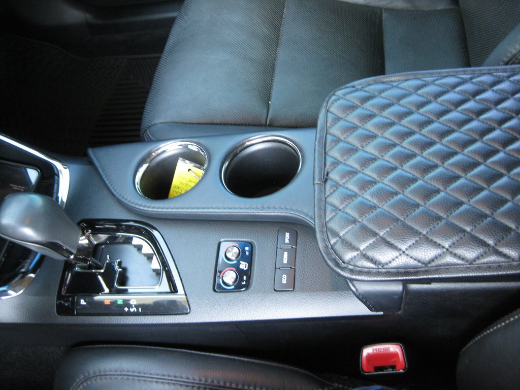 Used 2013 Toyota Avalon Limited FWD image 24