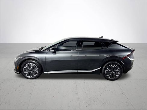 Certified 2024 Kia EV6 Light AWD/4WD image 10