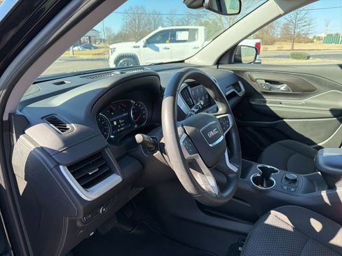 Certified 2024 GMC Terrain SLE w/ Driver Convenience Package image 12
