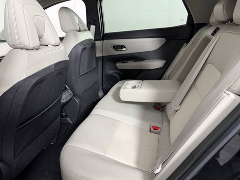 Used 2025 Nissan Ariya ENGAGE e-4ORCE image 28