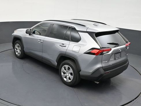 Used 2020 Toyota RAV4 LE image 14