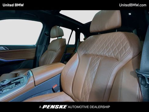 Used 2022 BMW X5 xDrive40i w/ M Sport Package AWD/4WD image 5