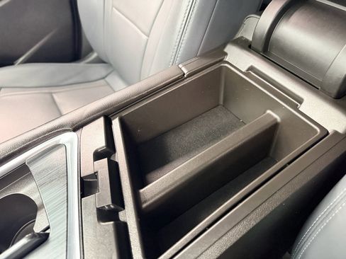 Used 2020 Buick Enclave Essence w/ Sound and Sites Package image 29