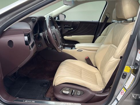Used 2019 Lexus LS 500 AWD w/ Interior Upgrade Package image 11