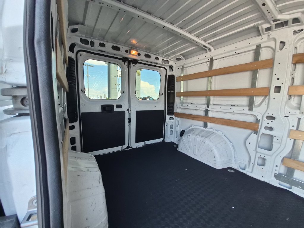 Used 2025 RAM ProMaster 2500 w/ U-Haul Equipment Group FWD image 28