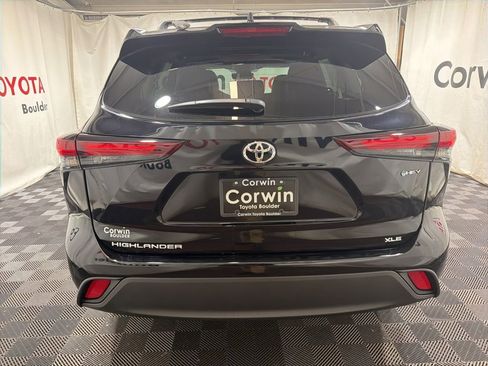Used 2026 Toyota Highlander XLE image 5