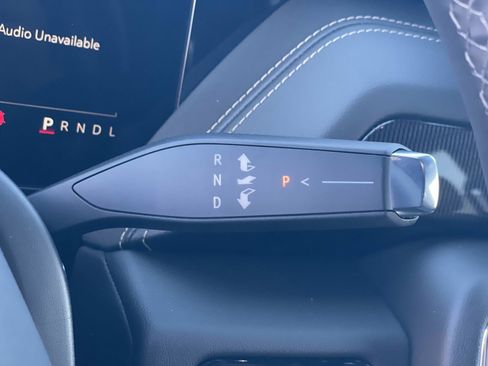 Used 2026 GMC Yukon XL Elevation image 17