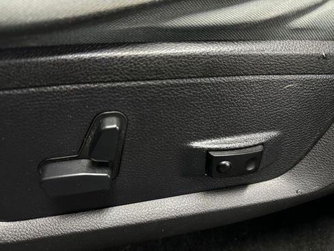 Used 2013 RAM 1500 Big Horn image 22