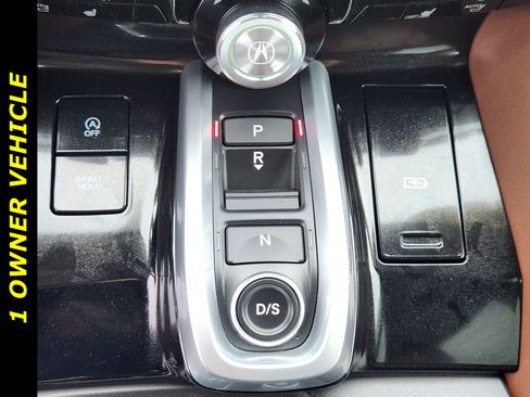 Used 2023 Acura MDX SH-AWD w/ Technology Package image 13