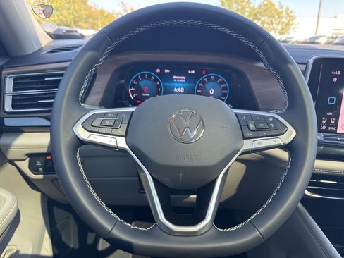 New 2026 Volkswagen Atlas SE image 34