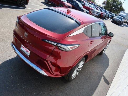 New 2025 Buick Envista Avenir image 4