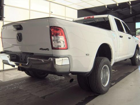 Used 2023 RAM 3500 Tradesman image 3