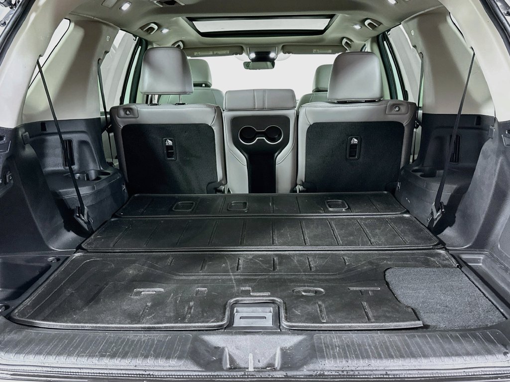 Used 2025 Honda Pilot Touring image 16