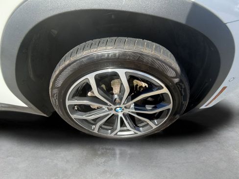 Used 2023 BMW X4 xDrive30i w/ Parking Assistance Package image 13