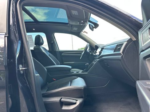 Certified 2023 Volkswagen Atlas SE w/ Panoramic Sunroof Package AWD/4WD image 20