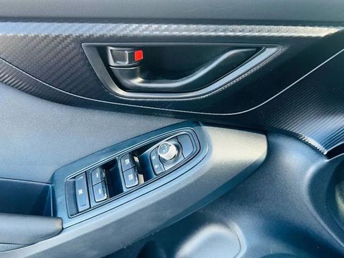 Used 2020 Subaru Crosstrek 2.0i Premium image 21