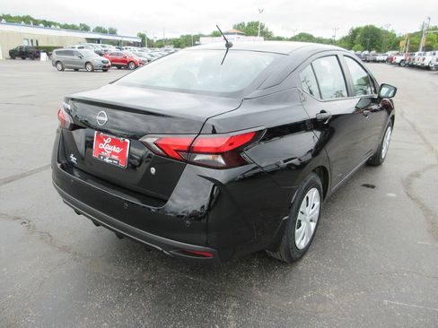 Used 2025 Nissan Versa S w/ Trunk Package FWD image 7
