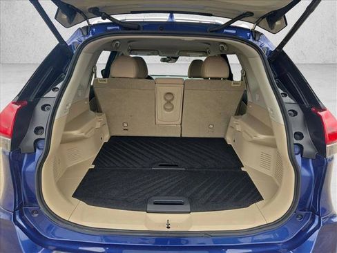 Used 2020 Nissan Rogue SV FWD image 6