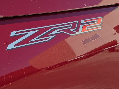 Used 2018 Chevrolet Colorado ZR2 image 8