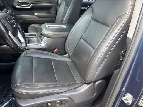 Used 2022 GMC Sierra 1500 SLT w/ SLT Convenience Package AWD/4WD image 14