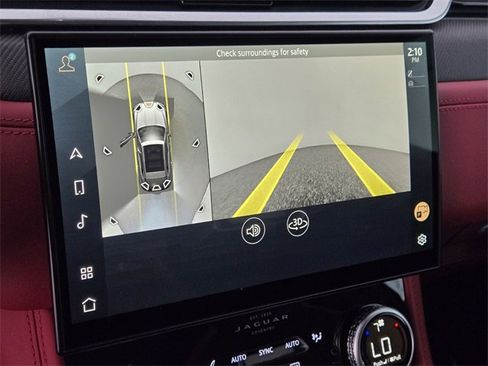 Used 2023 Jaguar F-PACE SVR image 26