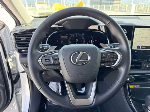 Used 2025 Lexus NX 250 FWD w/ Towing Package (2000 Lbs) image 14