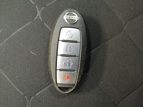 Used 2020 Nissan Kicks SV FWD image 32