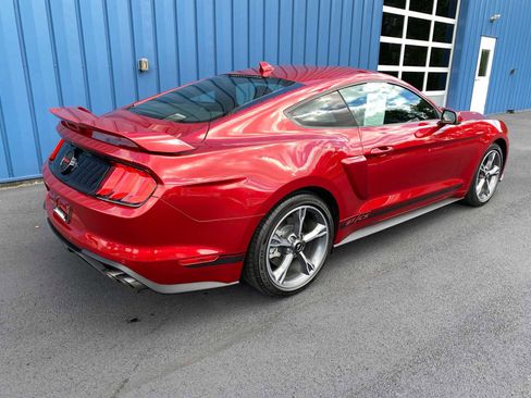 Used 2022 Ford Mustang GT Premium w/ Equipment Group 401A image 4