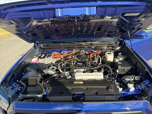 Used 2024 Toyota Tacoma TRD Sport image 23